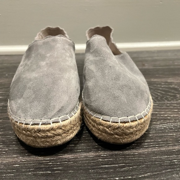 Perfect Summer Shoe ☀️ - Picture 7 of 8
